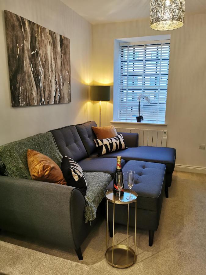 Axiom - Beautiful Stylish 2 Bed. Apartamento Cheltenham